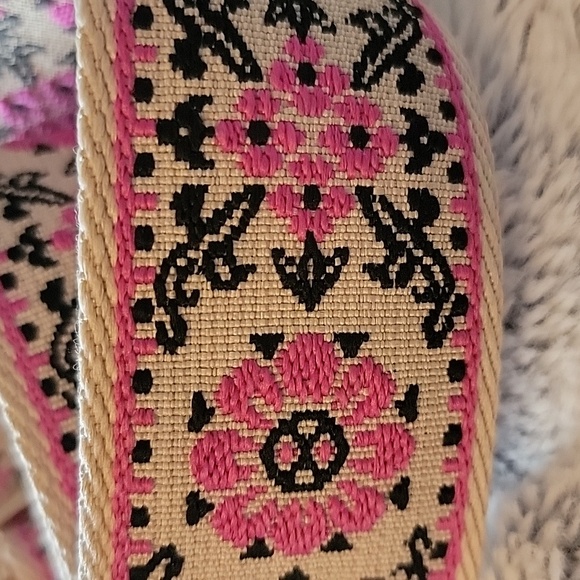 Embroidered Purse Crossbody Adjustable Strap 2 Inches Wide Purple Pink Black - Picture 3 of 6